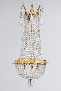 81. CRYSTAL CHANDELIER.