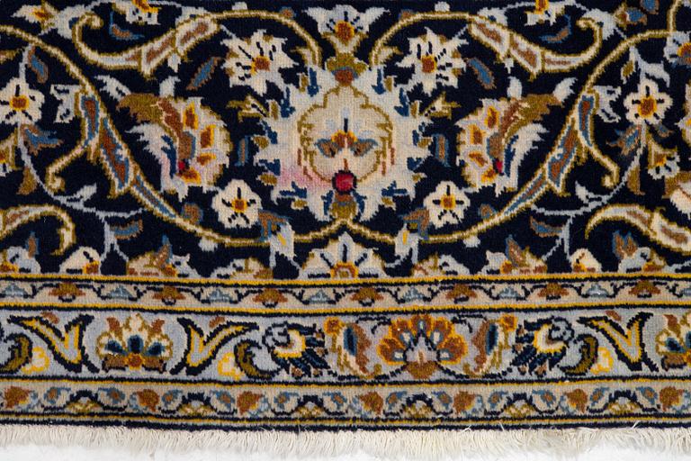 Carpet, Keshan, 375 x 265 cm.
