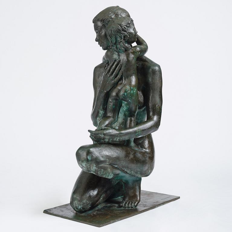 Nils Möllerberg, "Mor och barn" (Mother and child).