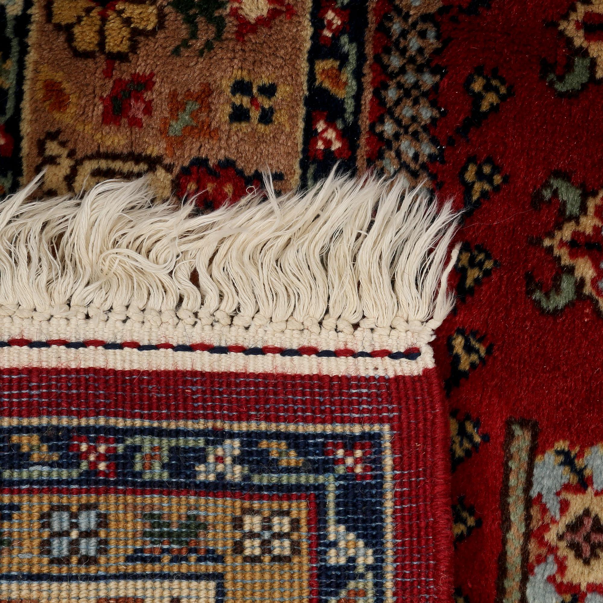 MATTA, sannolikt Turkiet, old, signerad, ca 156 x 100 cm.