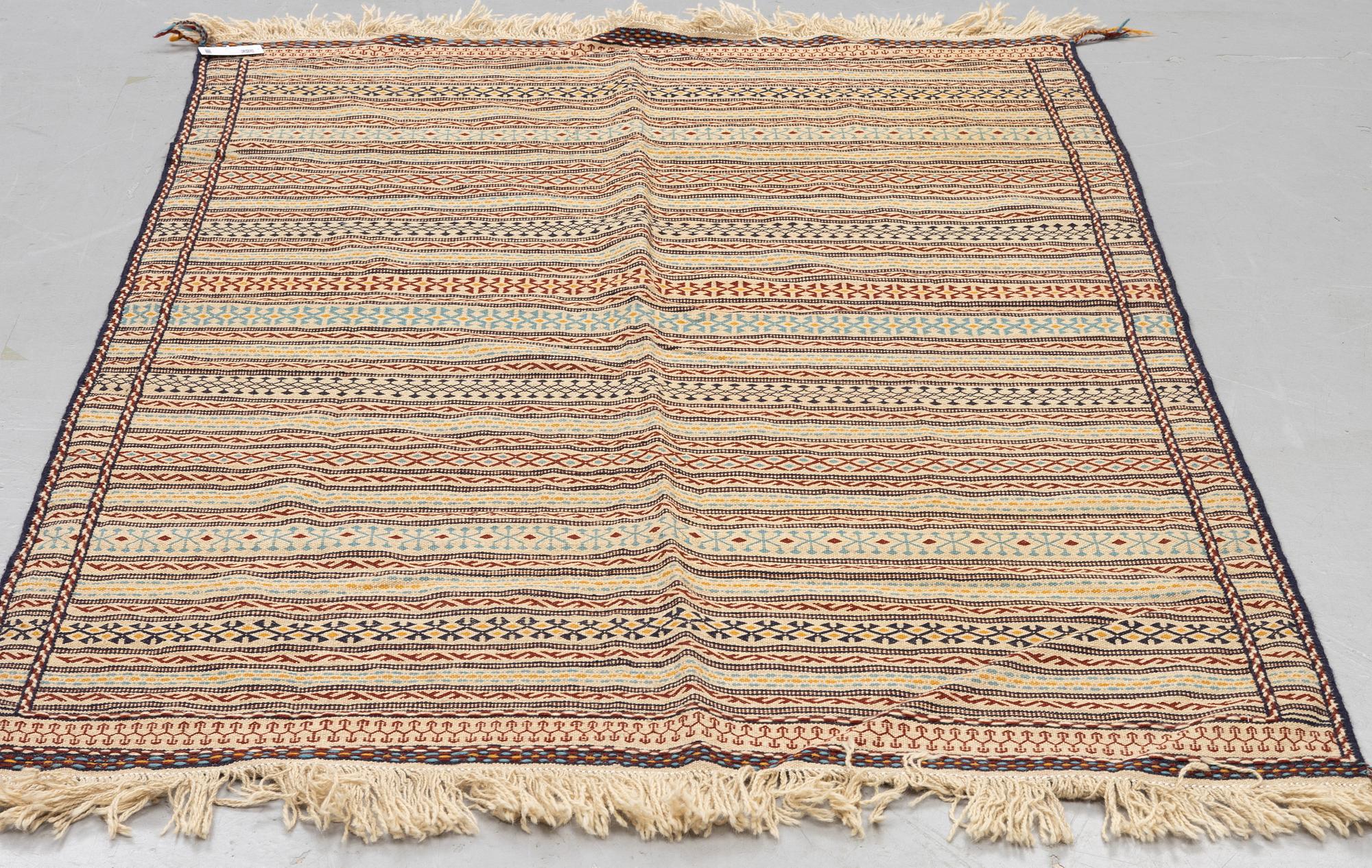 Rug, Kilim Esfarayen, ca 210 x 150 cm.