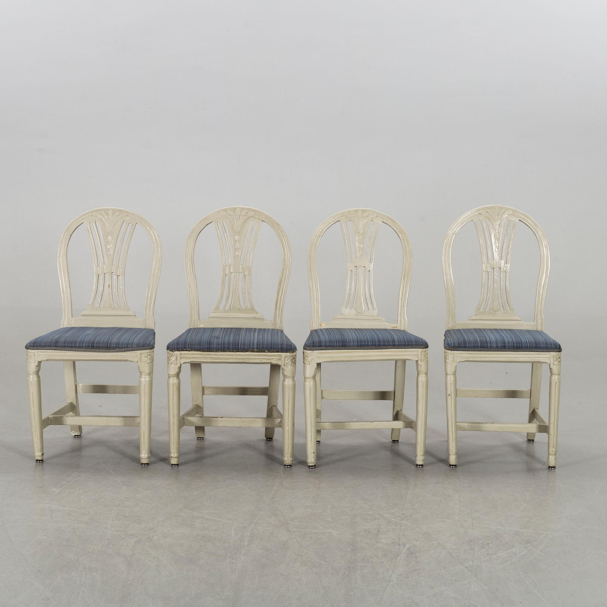 A set of eight Swedish late Gustavian chairs begging of the 19th century.