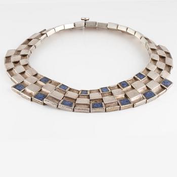 COLLIER,  silver med slipad sodalit, Mexico.Vikt 268,4 gram.