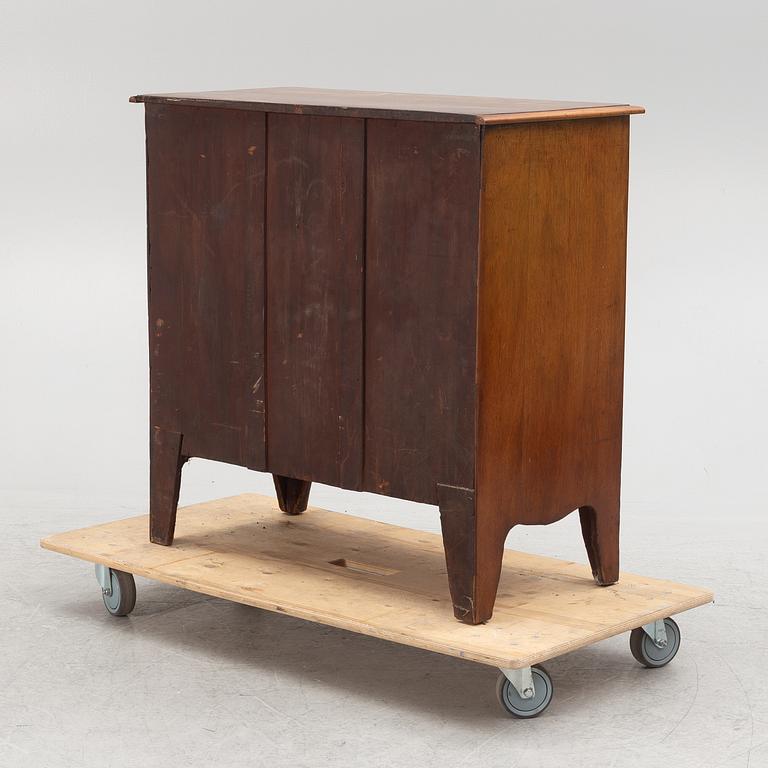A chest of drawers, England, late 19th Century.