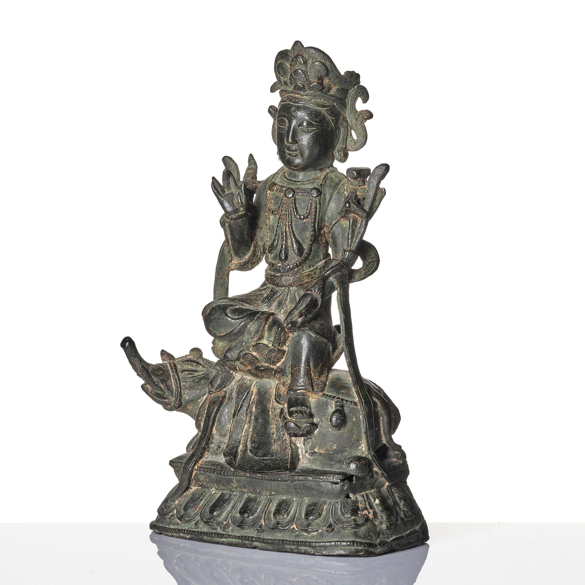 Boddhisattva sittandes på elefant, troligen sen Mingdynasti.