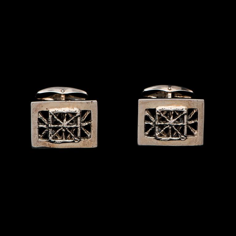 PENTTI SARPANEVA, MANSCHETTKNAPPAR, silver, Turun Hopea, Åbo 1971.