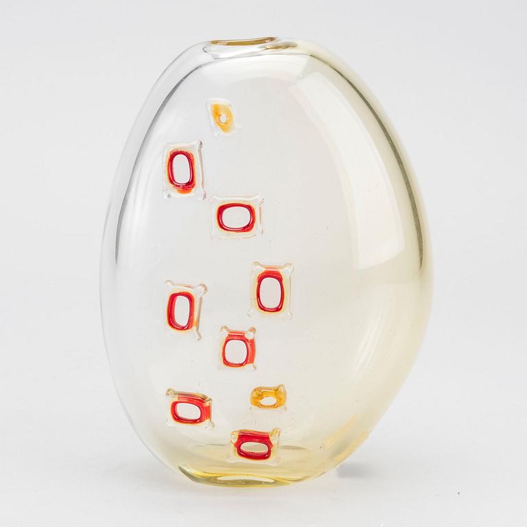 AN ALFREDO BARBINI GLASS VASE, Murano, 1965, signed.