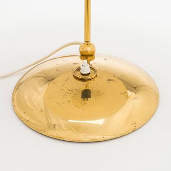 A mid-20th century 'EV 65' table lamp for Itsu.