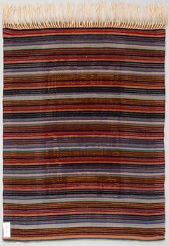 EVA ANTTILA, rya, modell för Finska handarbetets vänner.1930-tal. Ca 155x115 cm.