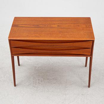 Rimbert Sandholt, a "GT 6835" dresser, AB Glas & Trä, 1960's/70's.