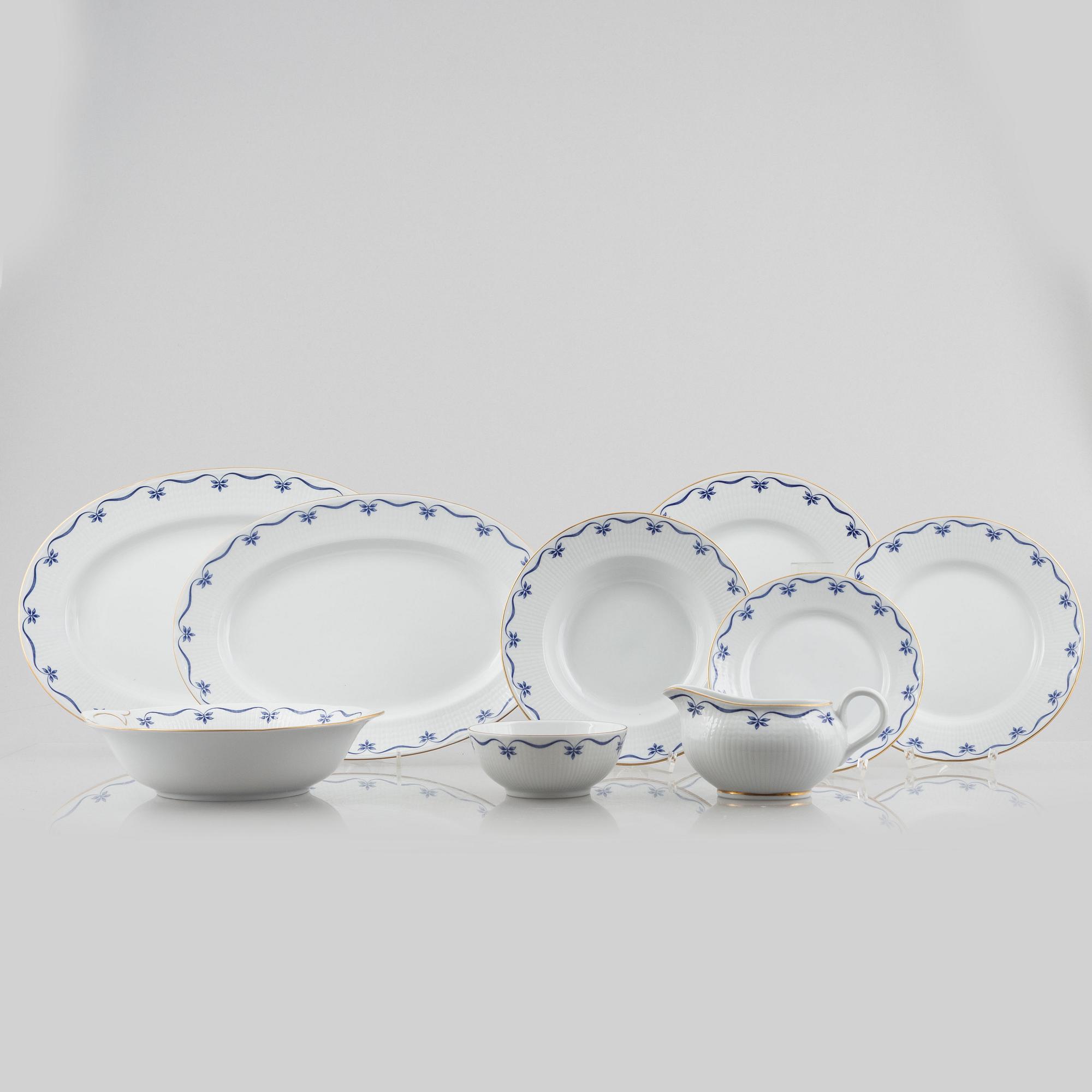 Pia Rönndahl, a 51-piece 'Mårbacka' porcelain service, Rörstrand.