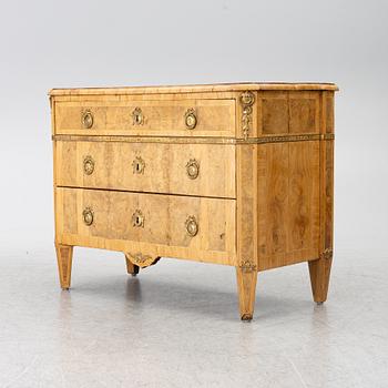 Gustavian chest of drawers, 18th century.