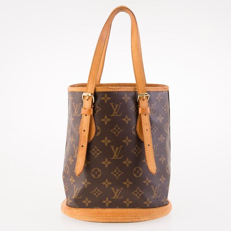 LOUIS VUITTON MONOGRAM PETIT BUCKET BAG WITH A POCHETTE.