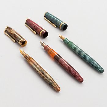 Thre fountain pens. Soennecken.
