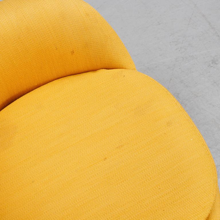 A mid 20th Century easy chair.