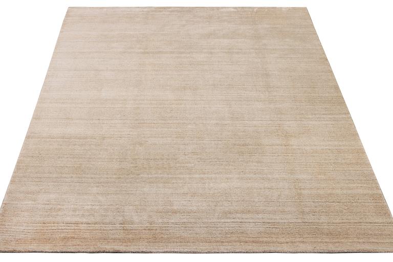 A Lori carpet, c. 301 x 203 cm.
