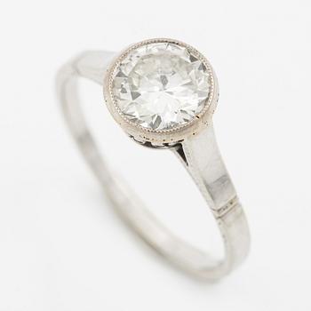 Ring 14K white gold with an older brilliant-cut diamond, 1.42 ct.
