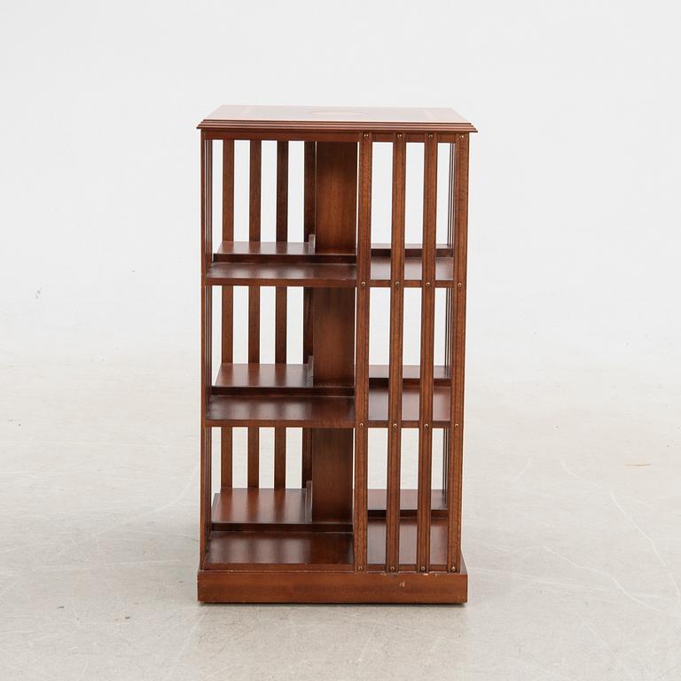Book carousel, mahogany, 20th century.
