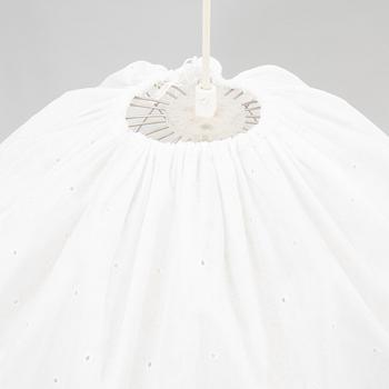 Tore Ahlsén, taklampa, "Pia-lampan", Gärsnäs.