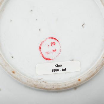 SKÅLFAT, 2 st, porslin, Kina, 1800-talets andra hälft.