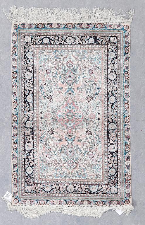 MATTA, orientalisk, silk, ca 122x77 cm.
