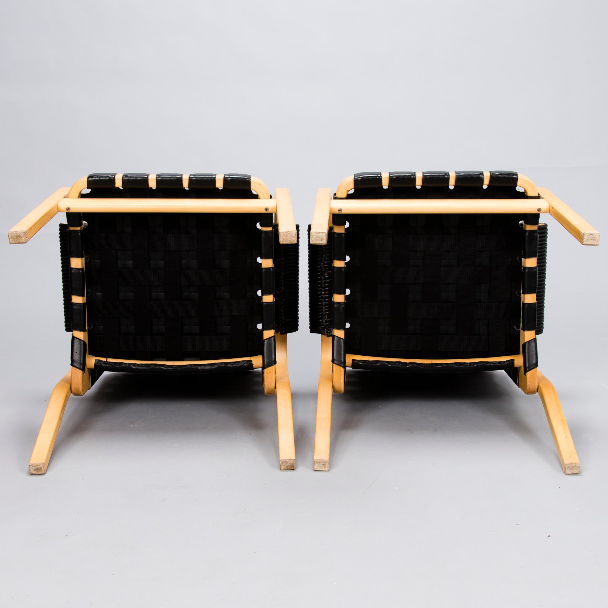 ALVAR AALTO, nojatuoleja, 2 kpl, malli 45, Artek 1990-luvun loppu.