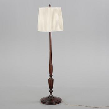 GOLVLAMPA, 1900-talets första hälft.