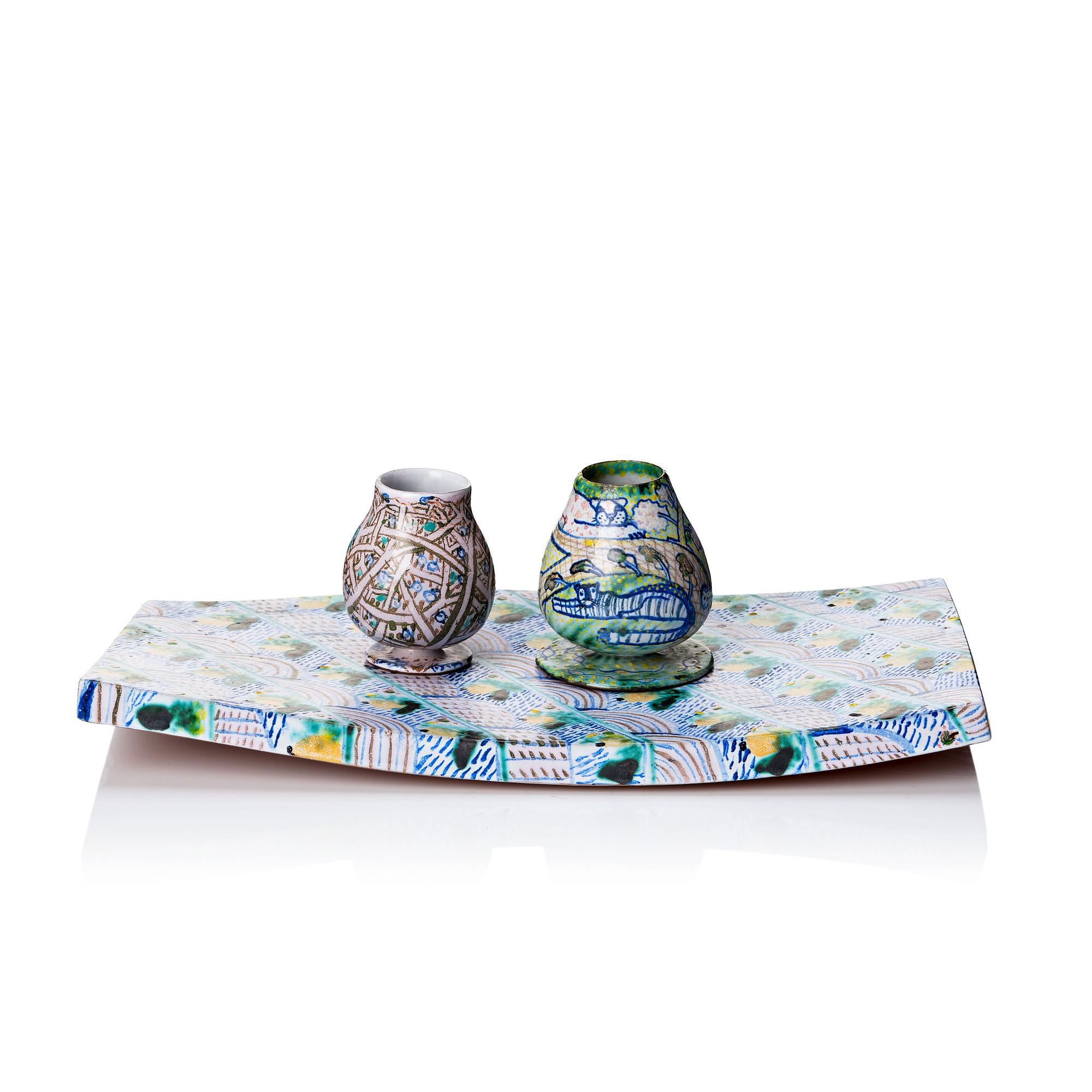 Oiva Toikka, & Kennet Williamson, a glazed ceramic tray with two cups, 1998.