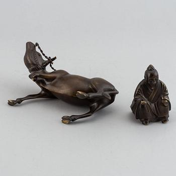 A Chinese bronze sculpture, 20th century.