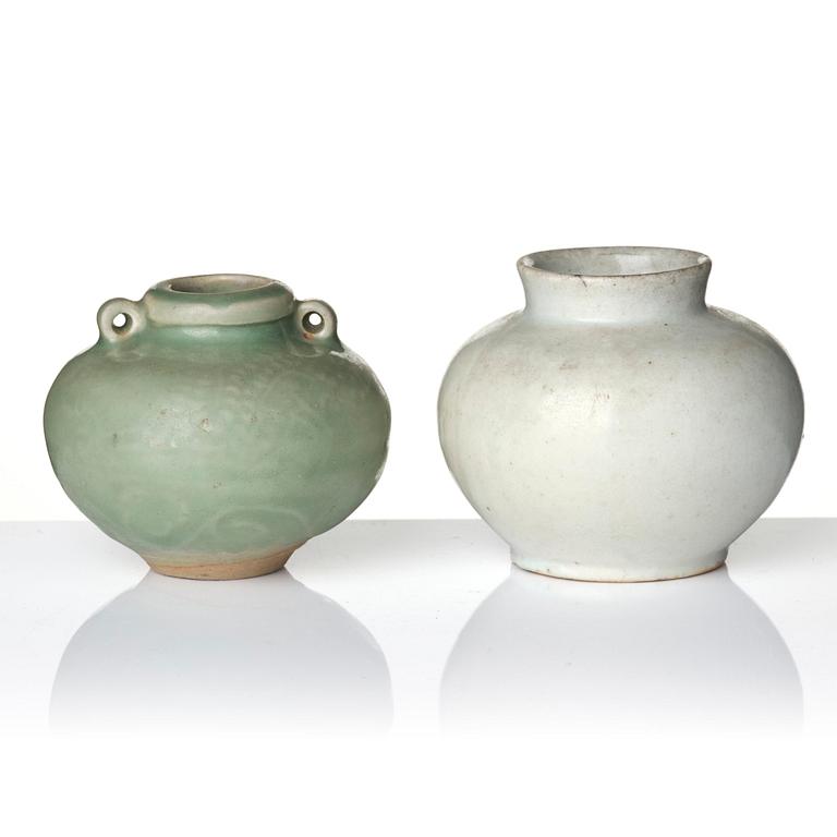 A group lot of ceramics for the Southeast Asian market, 14/16th century. (7 pieces).