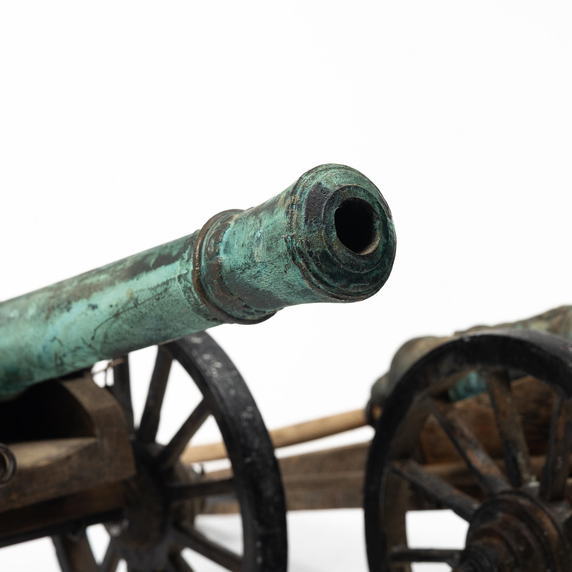 Modellkanoner ett par, 1900-tal.