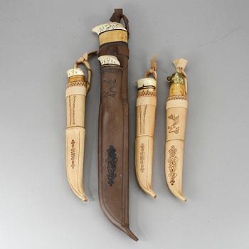 KNIVAR, 4 st mestadels märkta AK- Puukko. Finland, 1900-tal.