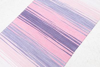 Anna Maria Hoke, a rag rug runner, ca 280 x 74 cm.