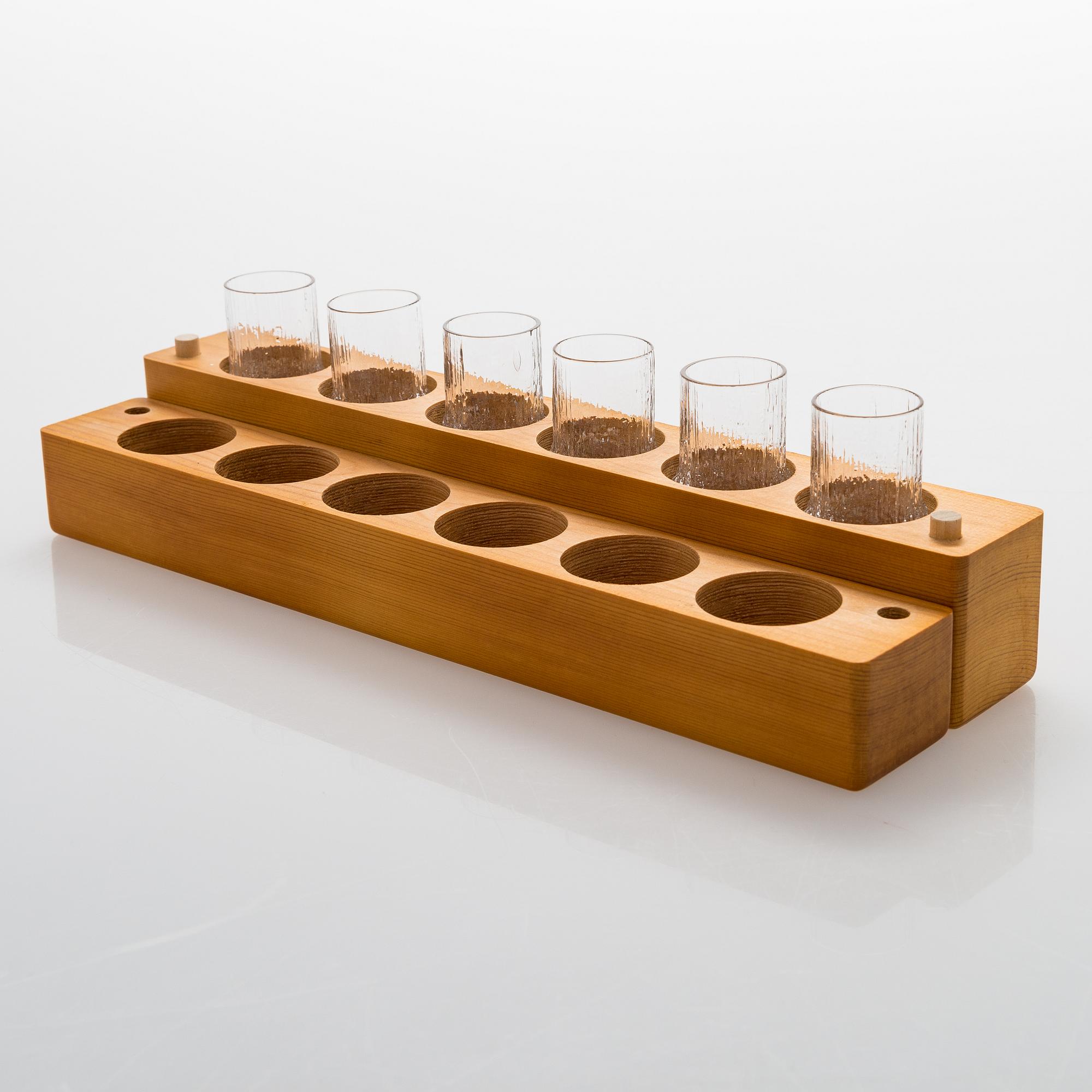 Tapio Wirkkala, A set of six 'Niva' snaps glasses. Original wooden box.