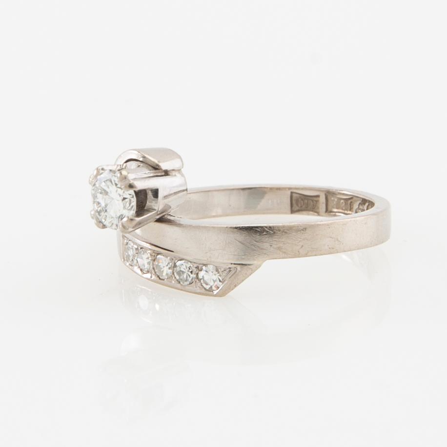 Bo Cedstam, Ring 18K vitguld med diamanter, Stockholm 1975.