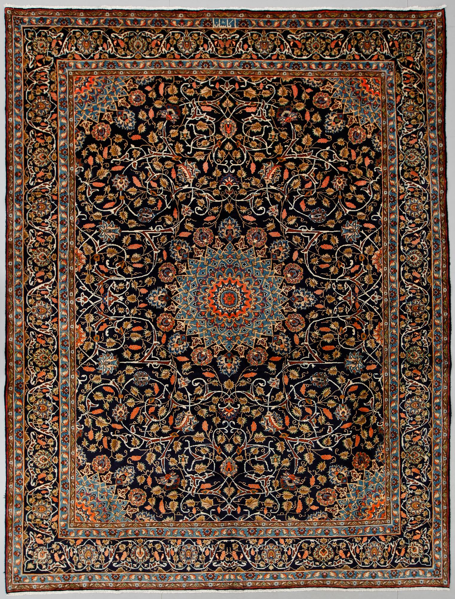 MATTA, Keshan, signerad, ca 392 x 295 cm.