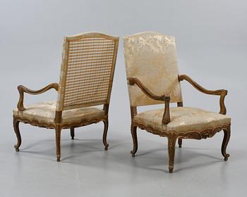 KARMSTOLAR, ett par, Louis XV-stil, Frankrike, omkring 1900.