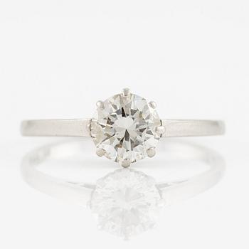 Ring, platina med briljantslipad diamant, 1.05 ct enligt gravyr.
