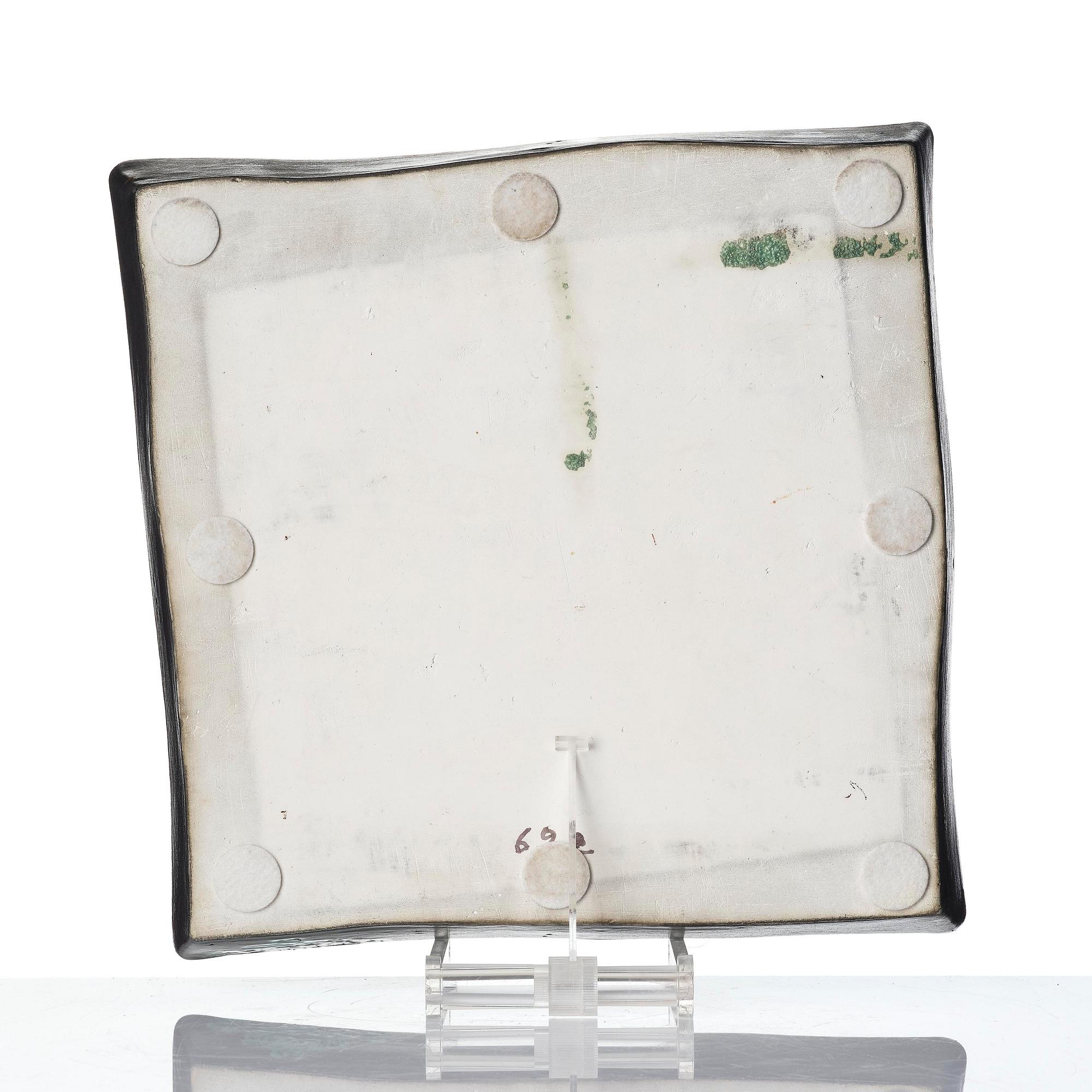Birger Kaipiainen, a stoneware dish, Rörstrand, Sweden, 1950s.