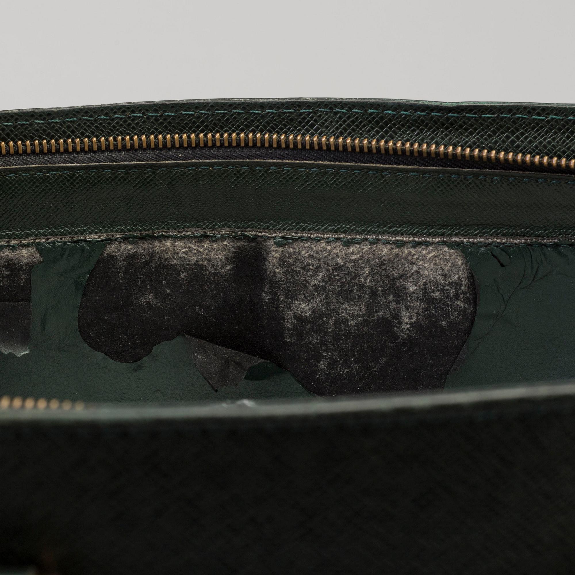 LOUIS VUITTON, portfölj/väska.