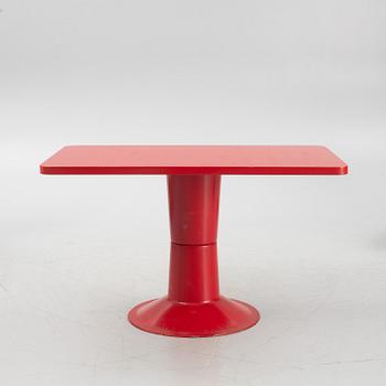 Yrjö Kukkapuro, a "Saturnus" table and four chairs, Haimi, Finland, 1970's.