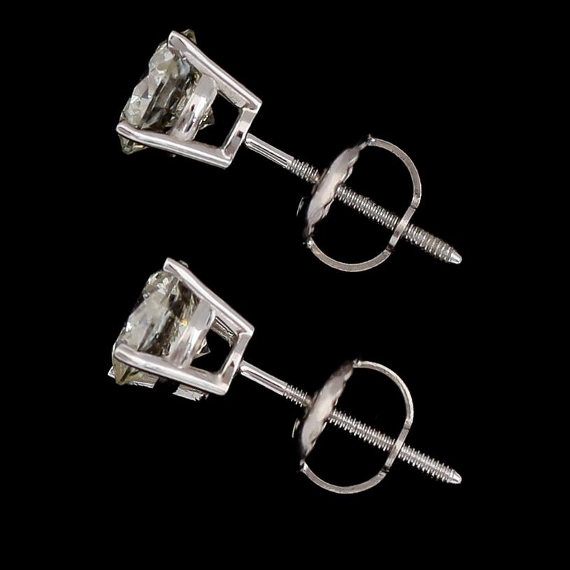 ÖRHÄNGEN, 1 par, 14 k vitguld, briljantslipade diamanter tot 1.25 ct.