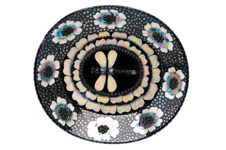 Birger Kaipiainen, A CERAMIC DISH.