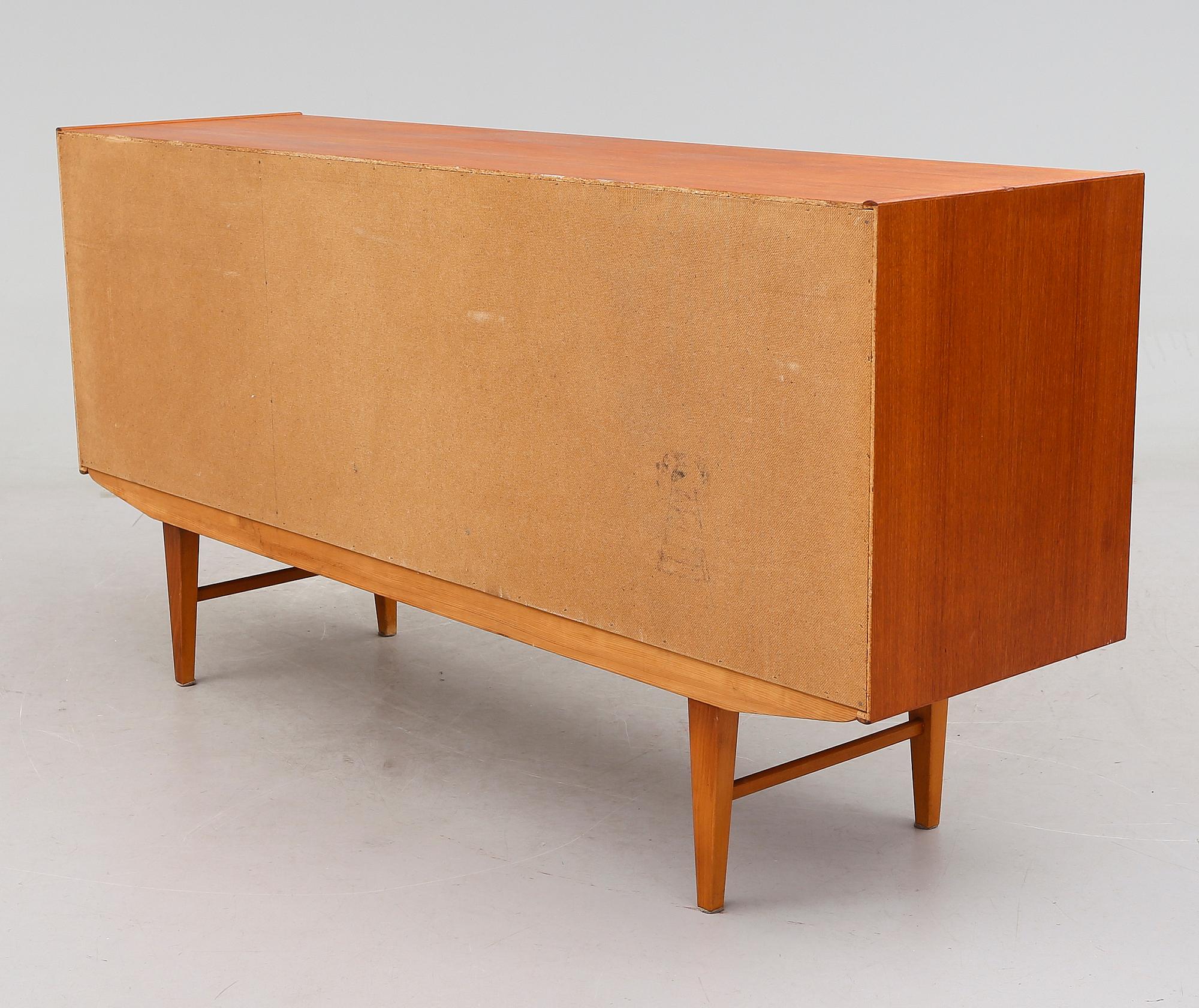 SIDEBOARD, 1900-talets andra hälft.