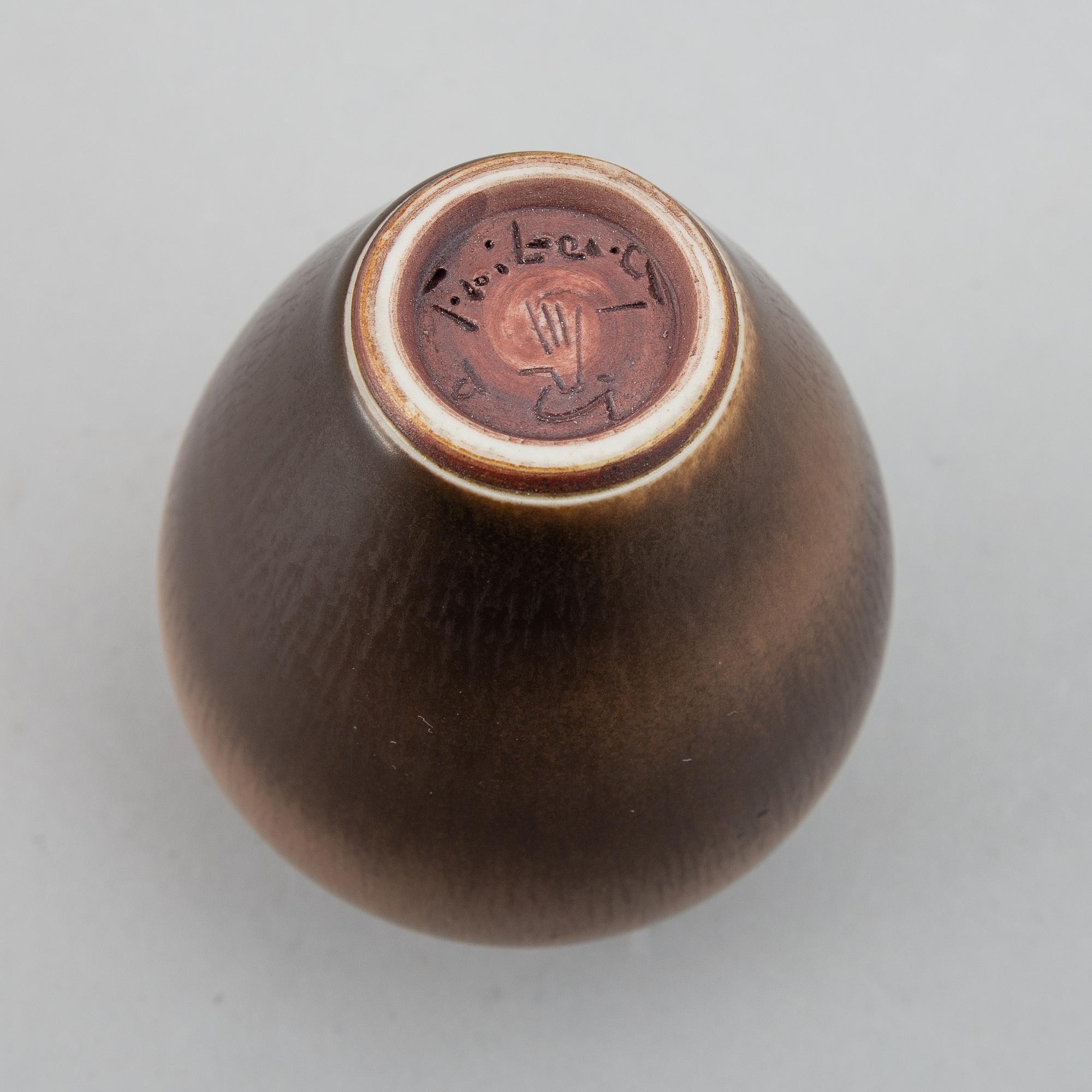 BERNDT FRIBERG, a stoneware vase and miniature bowl, Gustavsberg Studio.