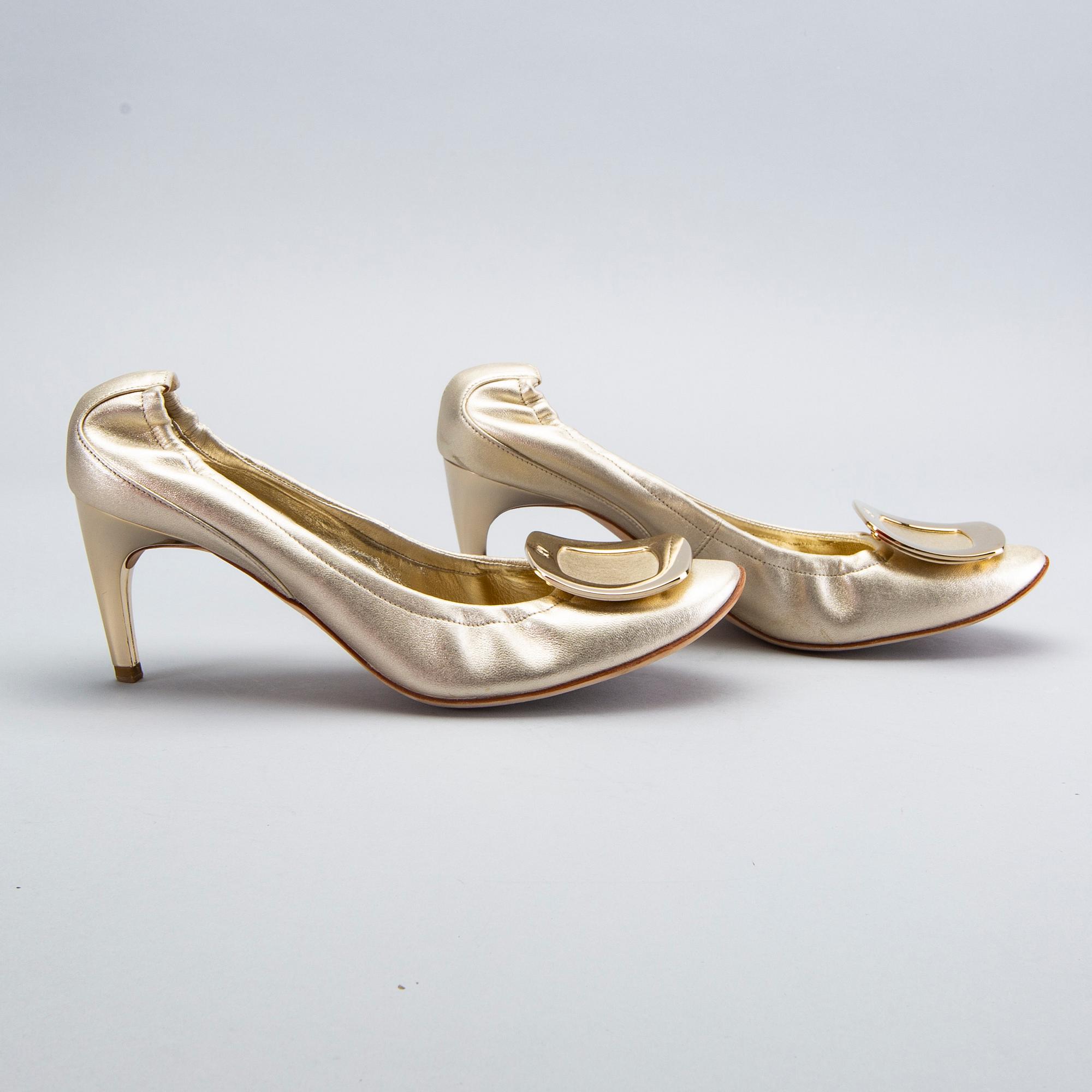 Tods`s och Roger Vivier, skor 2 par 37-37,5 enligt märkning.