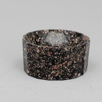 SALTKAR, porfyr, 1800-tal.