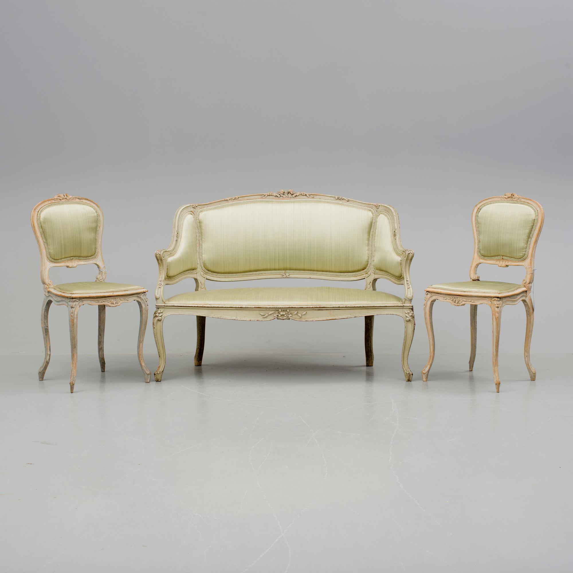 SOFFA OCH STOLAR, 3 delar, rokokostil, omkring år 1900.