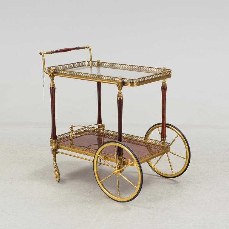 SERVERINGSVAGN, 1900-talets andra hälft.