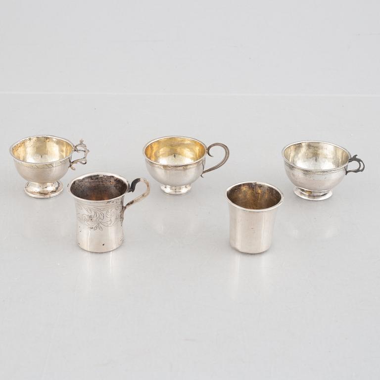 Five silver cups, 18th/19th Century.